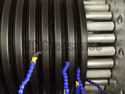 纏繞雙壁波紋管設(shè)備